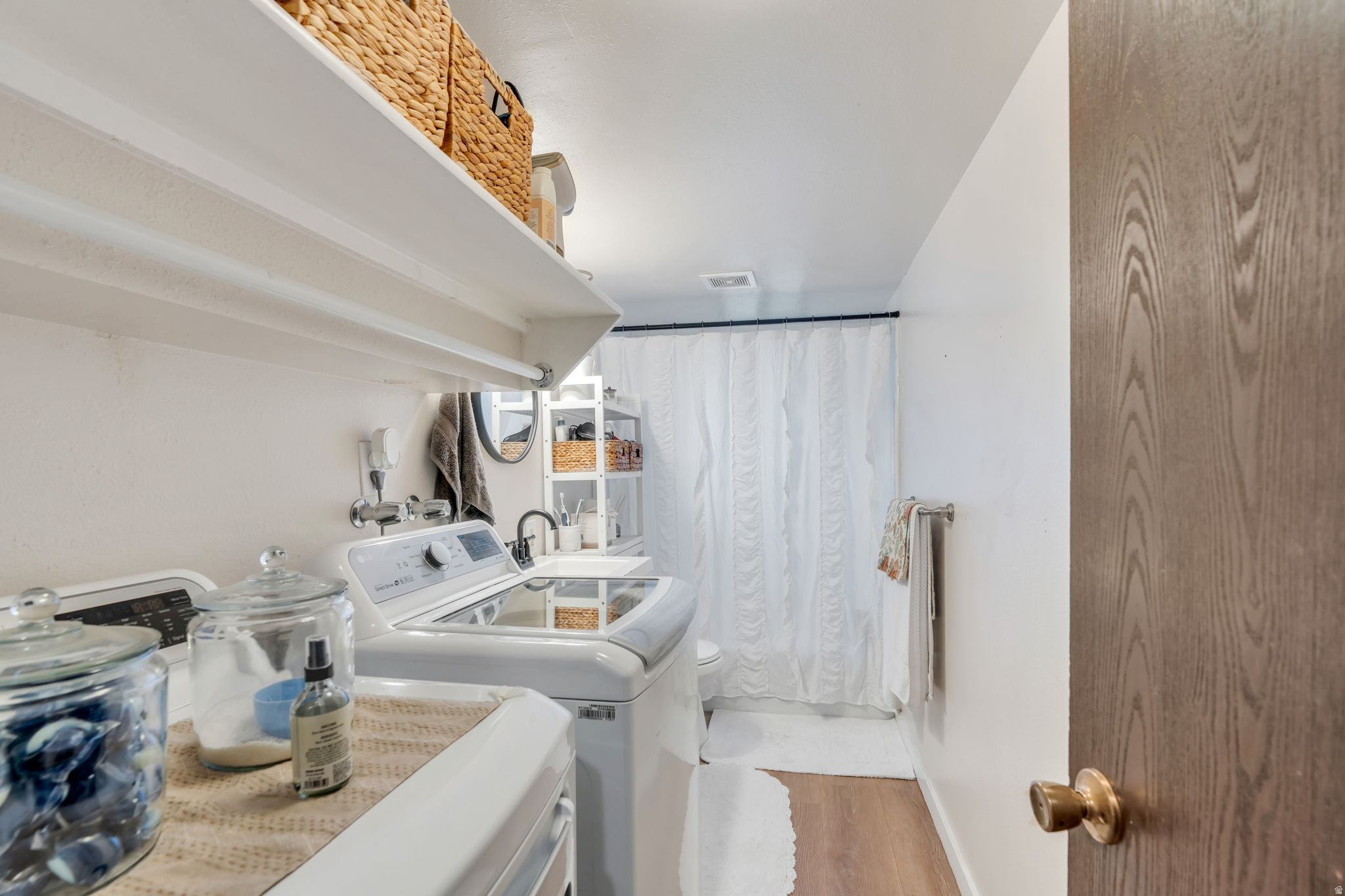 CENTRAL ESTATES - Residential