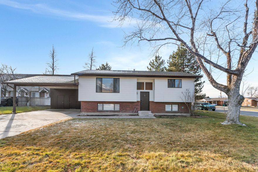 This split level home has an entirely separate living space with an excellent tenant currently leased through July. Off set your mortgage and live right in the heart of Utah county that provides central access to all desired amenities. All information, figures, and documentation provided as a courtesy, buyer to verify all information.