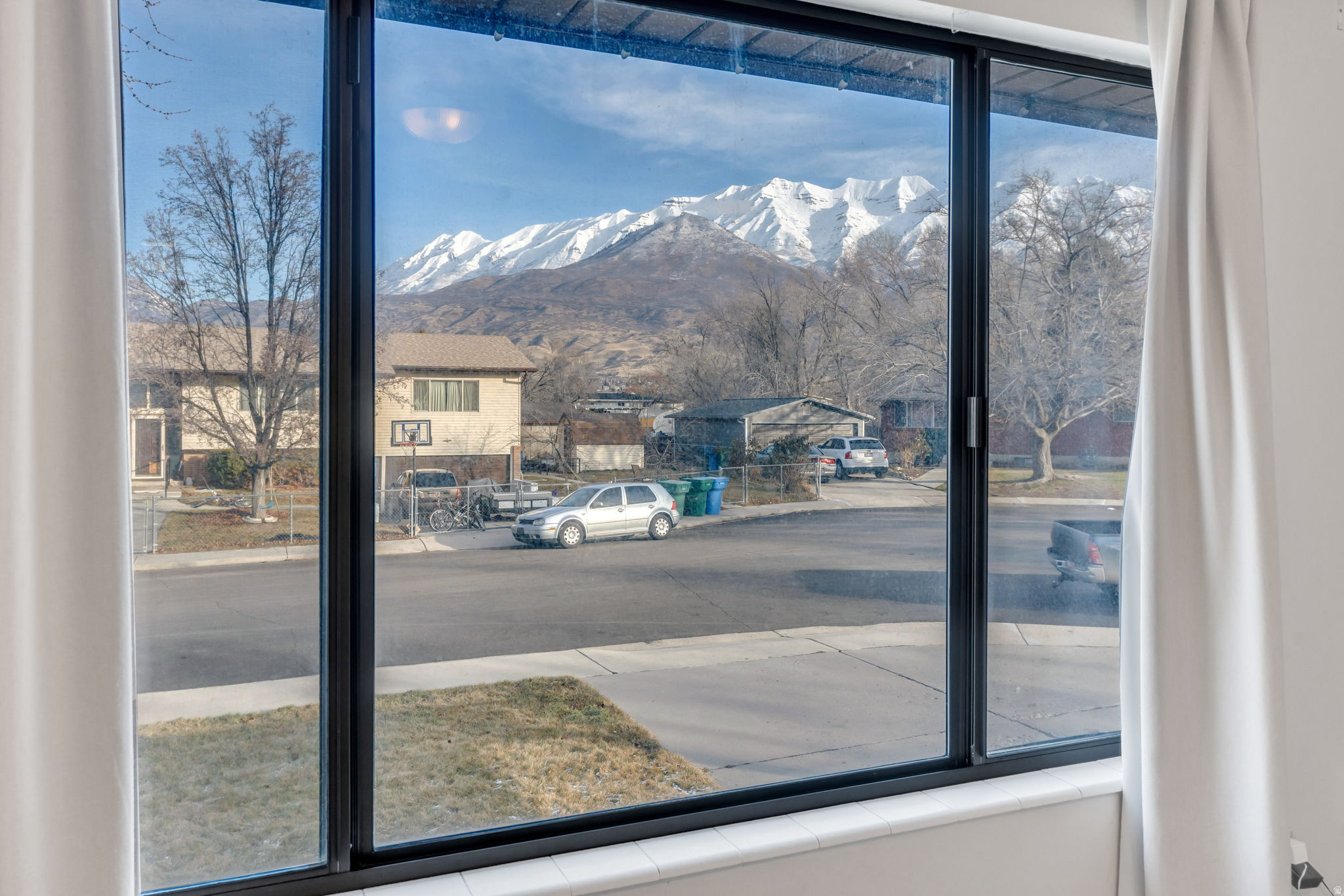 CENTRAL ESTATES - Residential