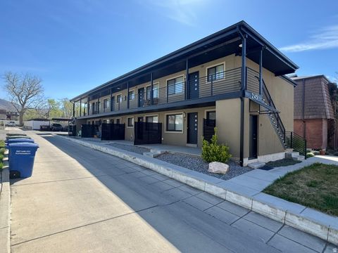 Photo of 245 S 800 E, Salt Lake City, UT 84102 (MLS # 2150580)