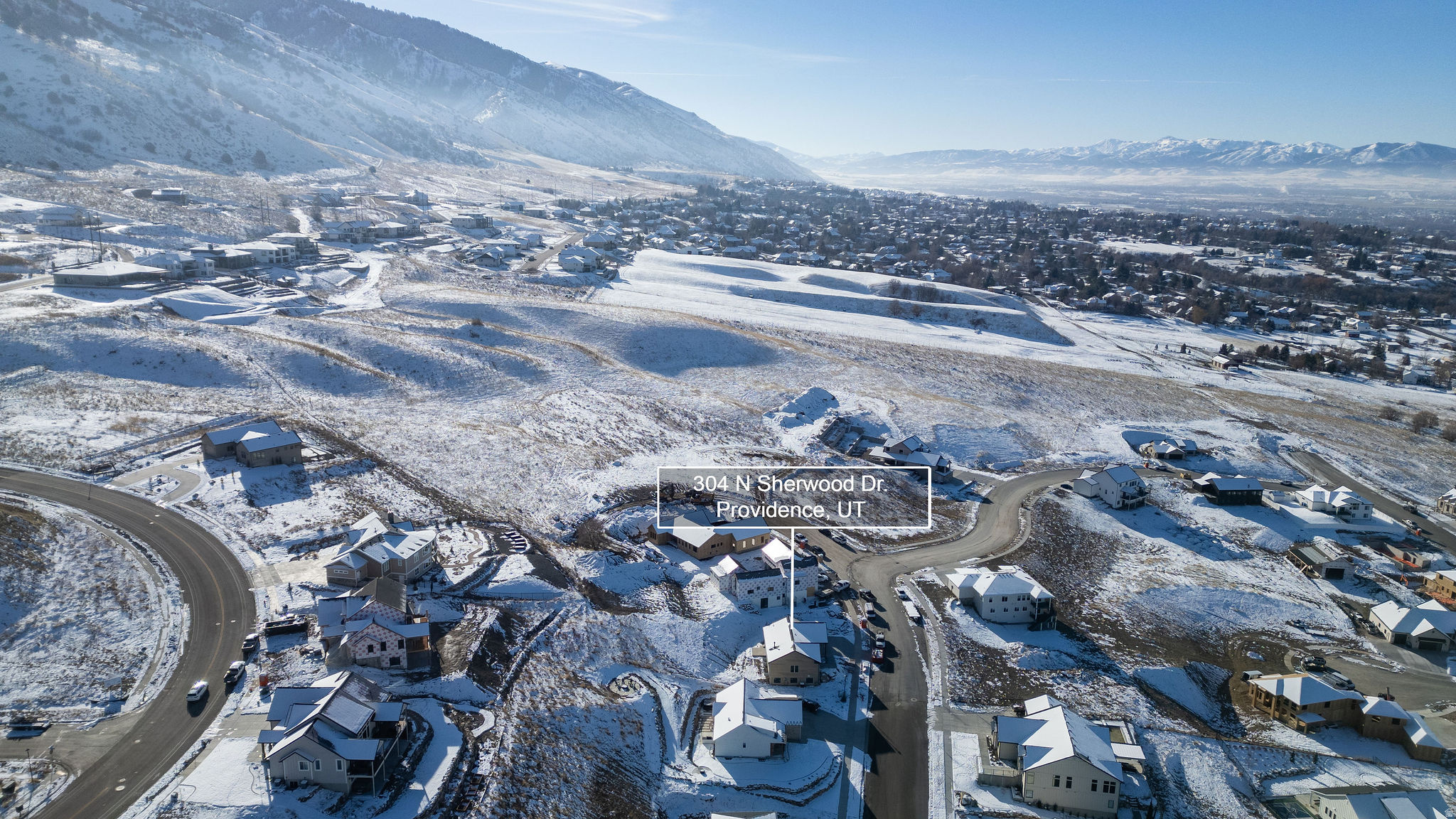HOMES ON THE KNOLL - Residential