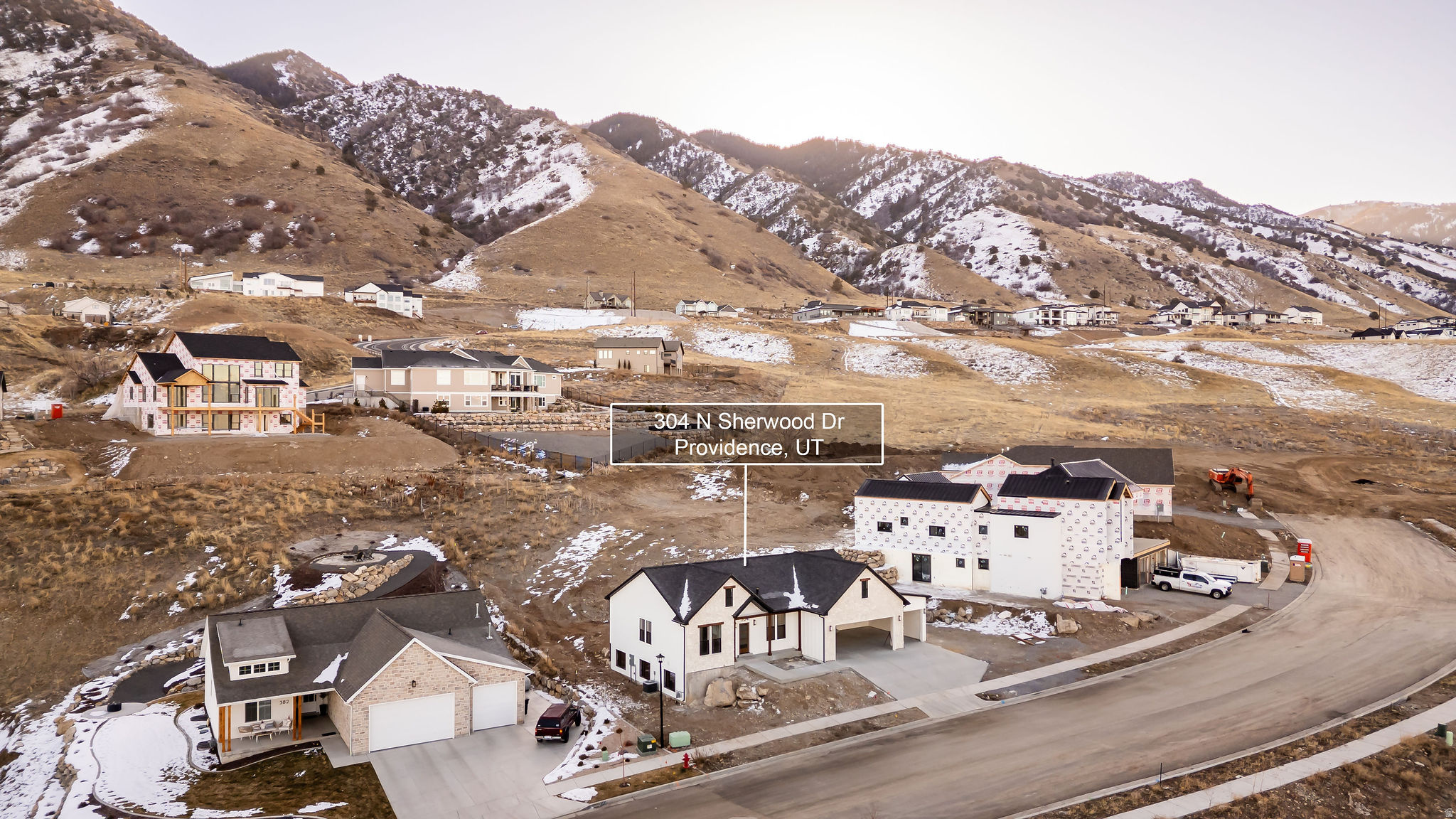 HOMES ON THE KNOLL - Residential