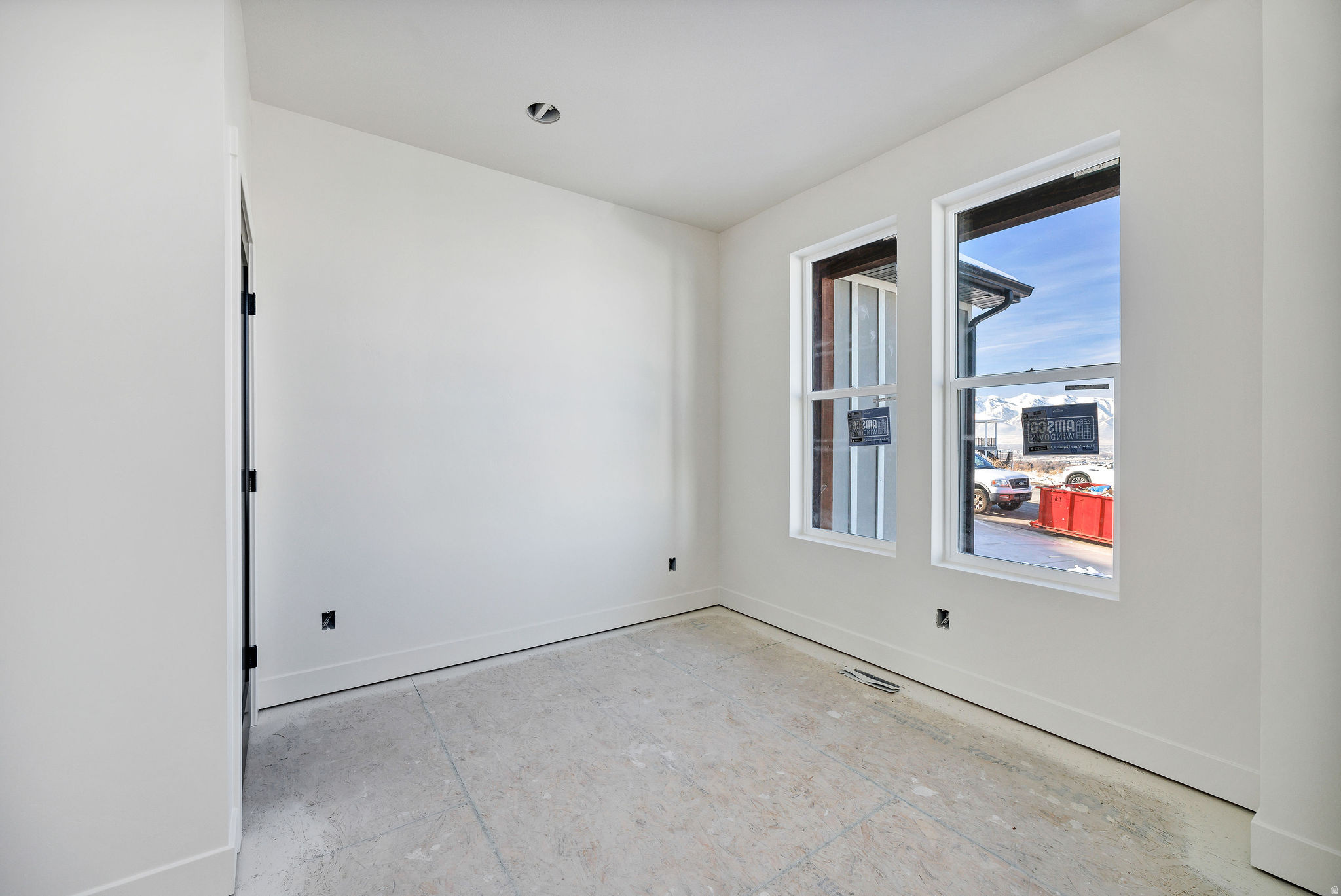 HOMES ON THE KNOLL - Residential