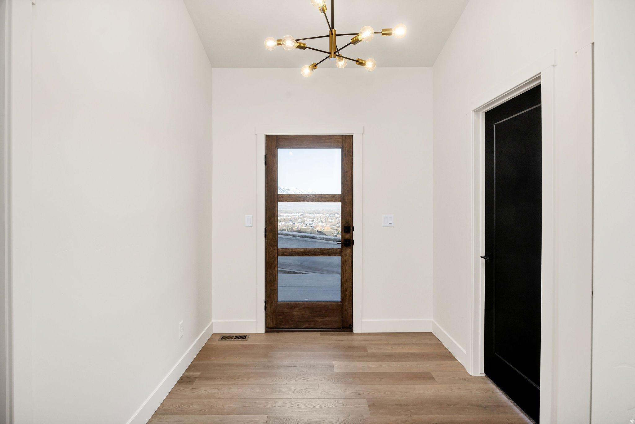 HOMES ON THE KNOLL - Residential