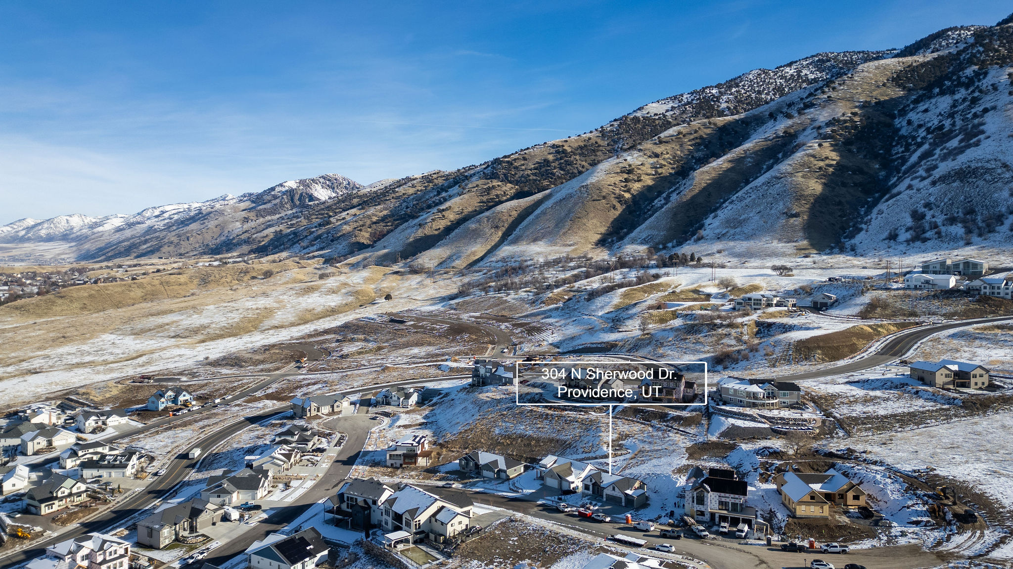 HOMES ON THE KNOLL - Residential