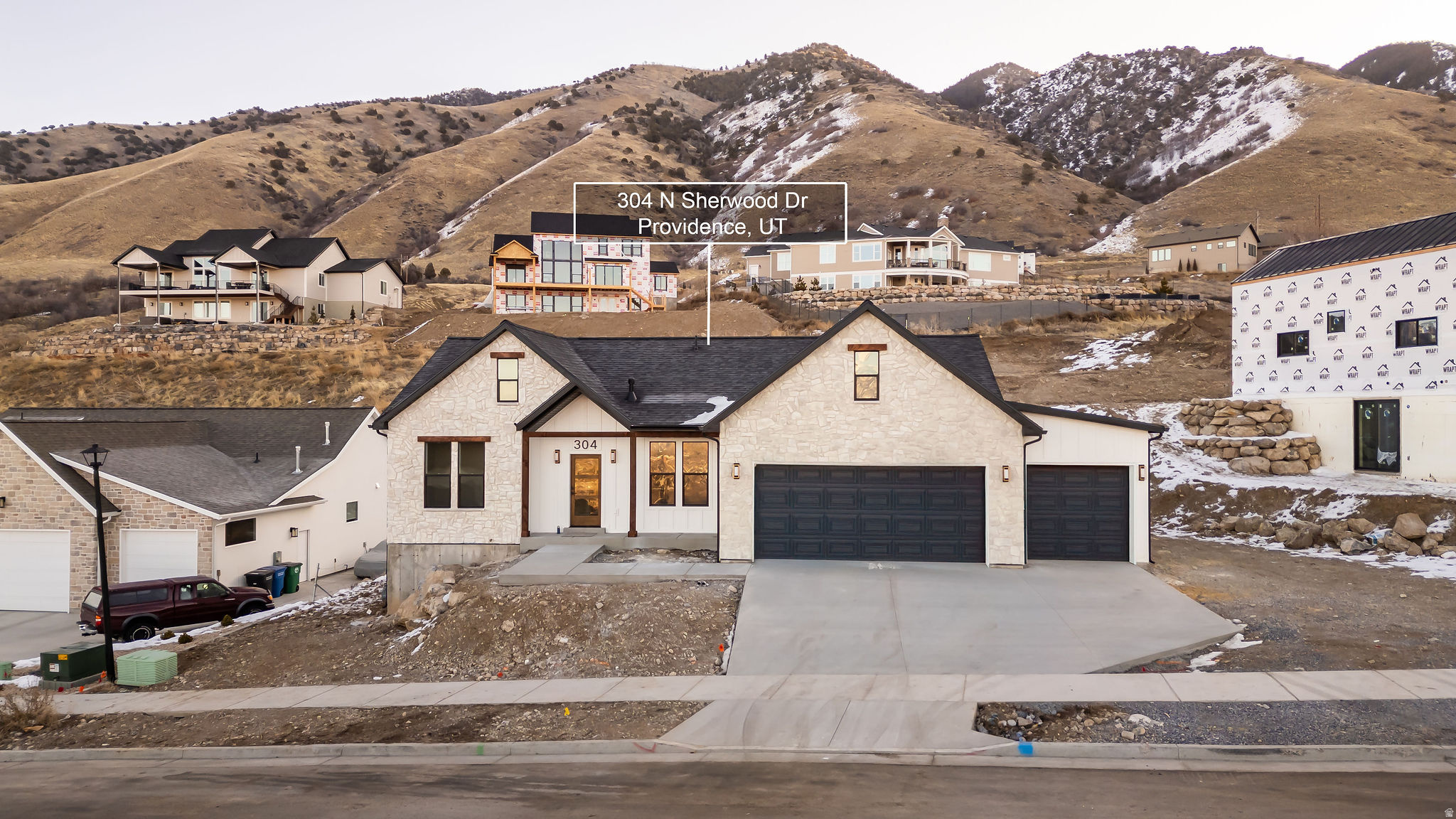 HOMES ON THE KNOLL - Residential