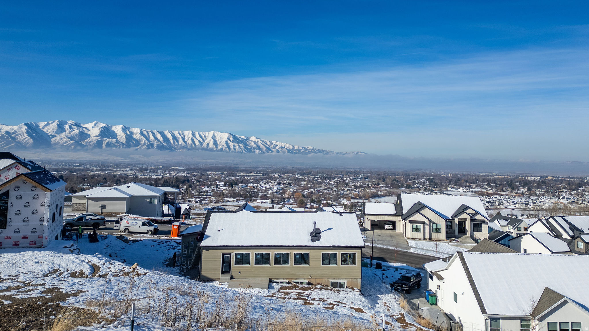HOMES ON THE KNOLL - Residential