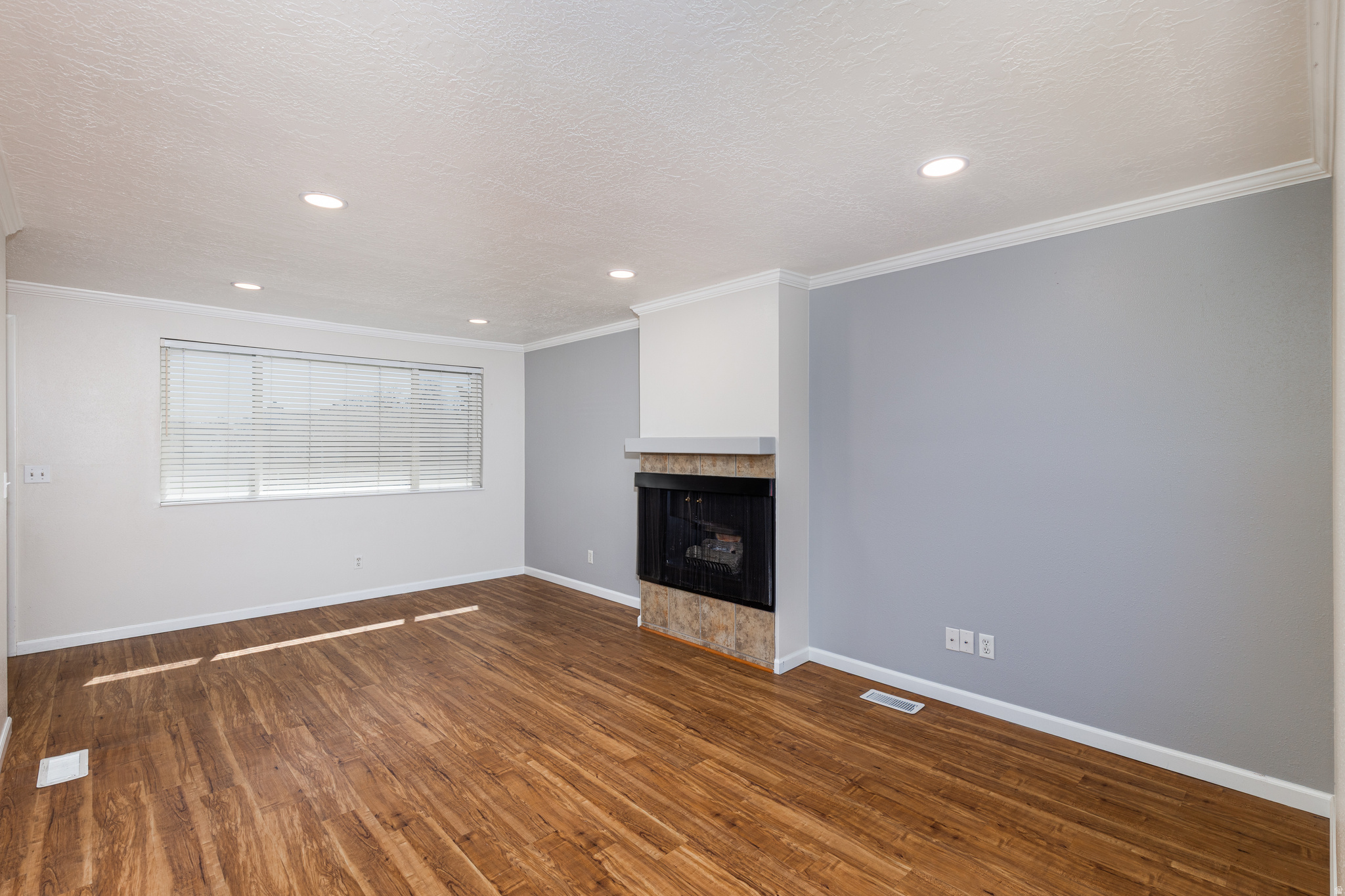 MT. VERNON ESTATES - Residential