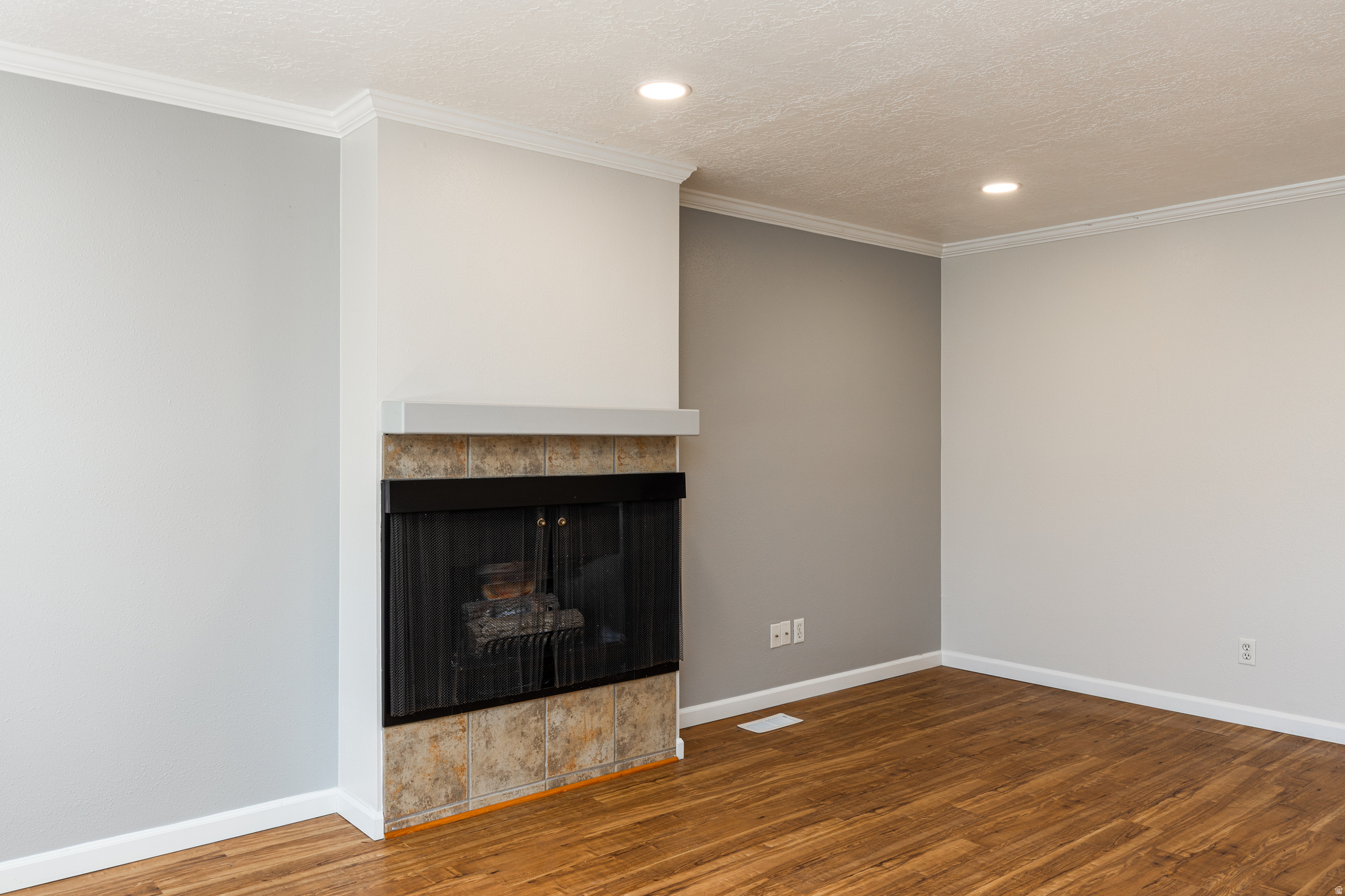 MT. VERNON ESTATES - Residential