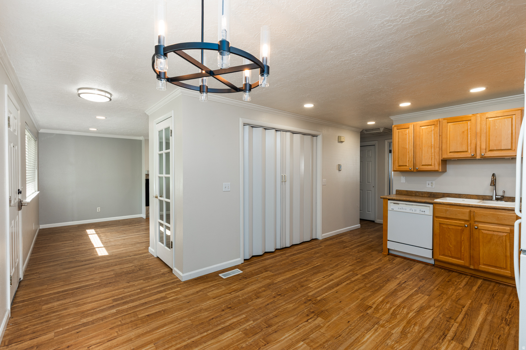 MT. VERNON ESTATES - Residential