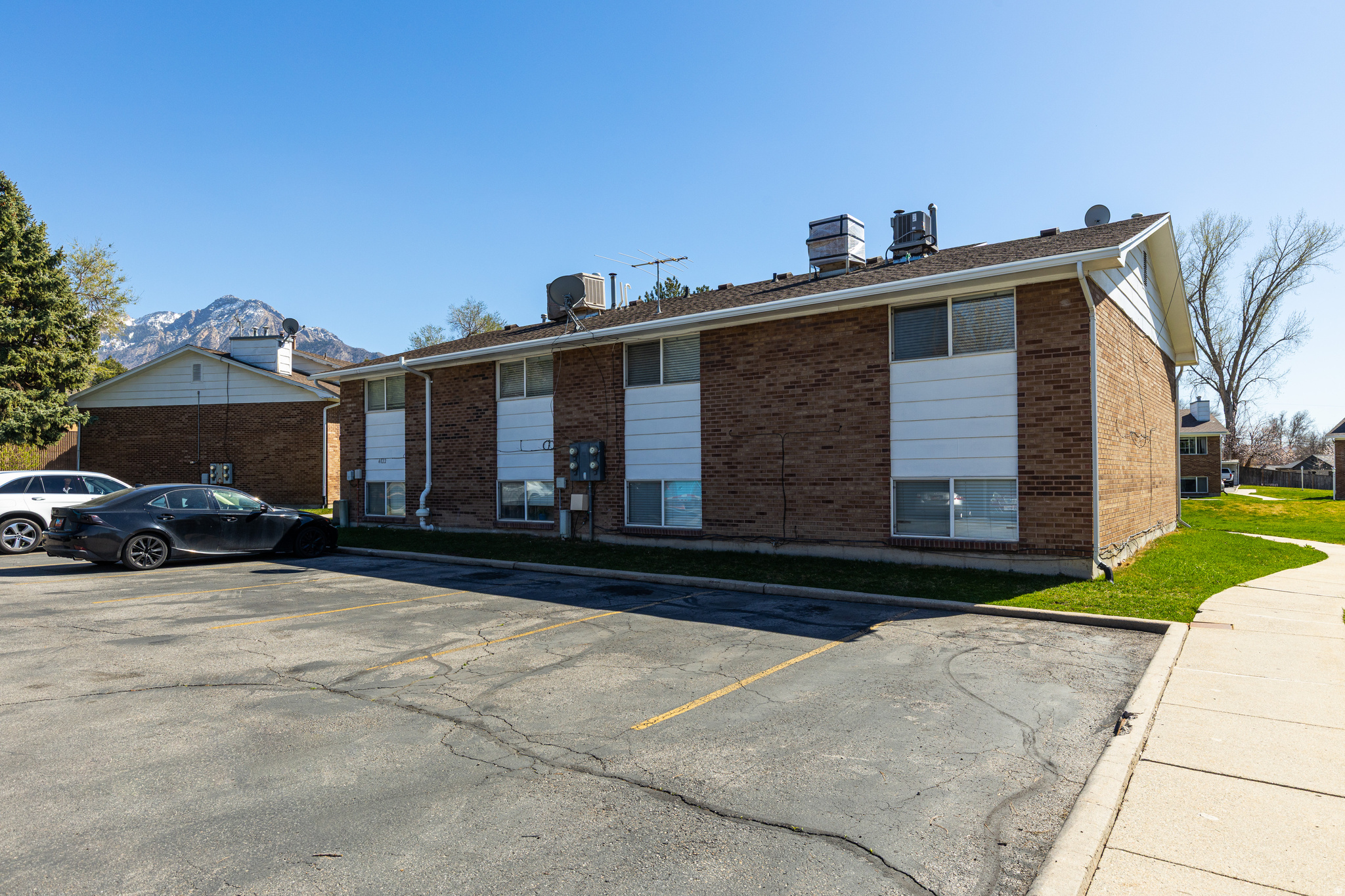 MT. VERNON ESTATES - Residential