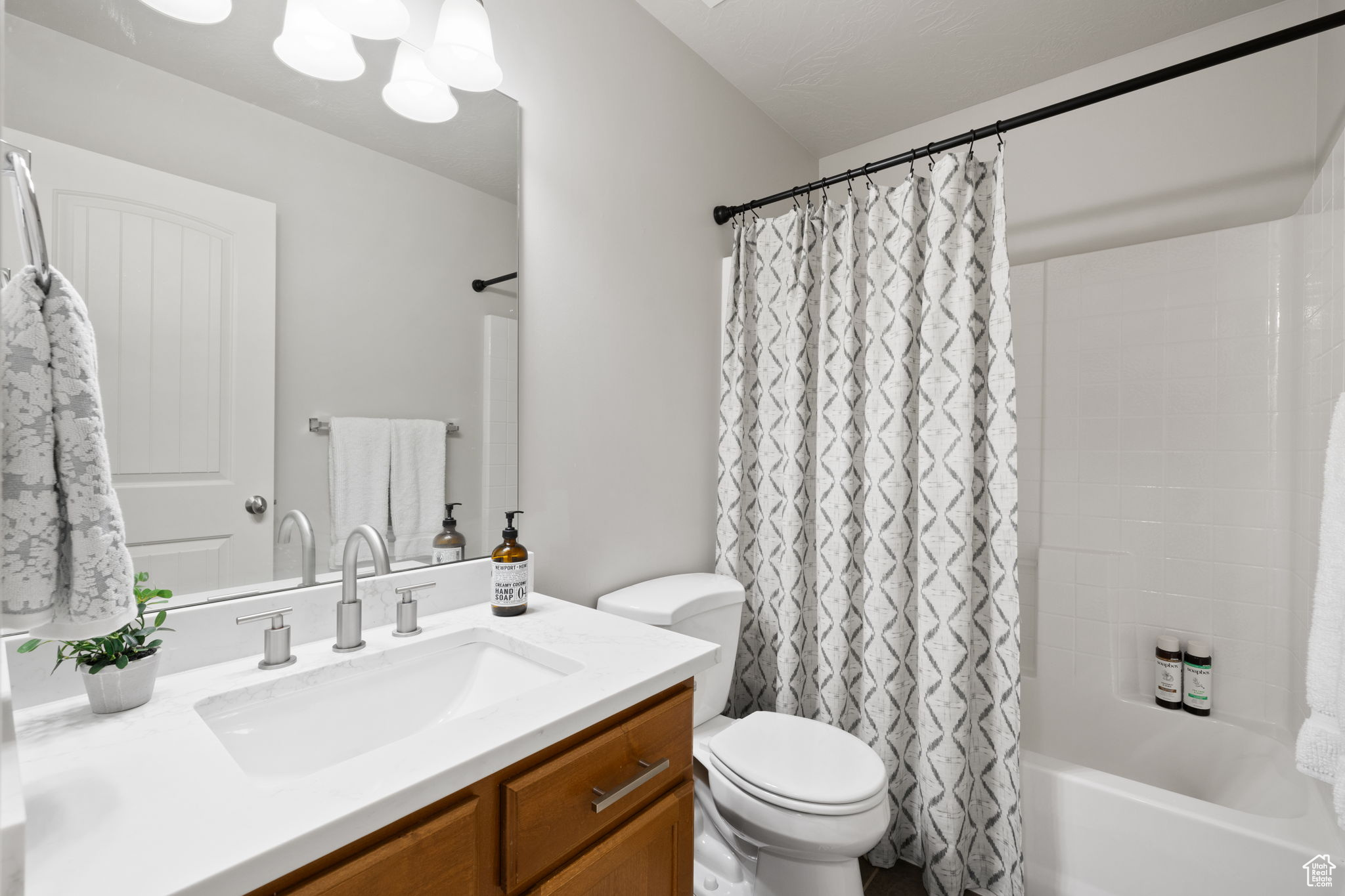 7182 S 420, Midvale, Utah image 27