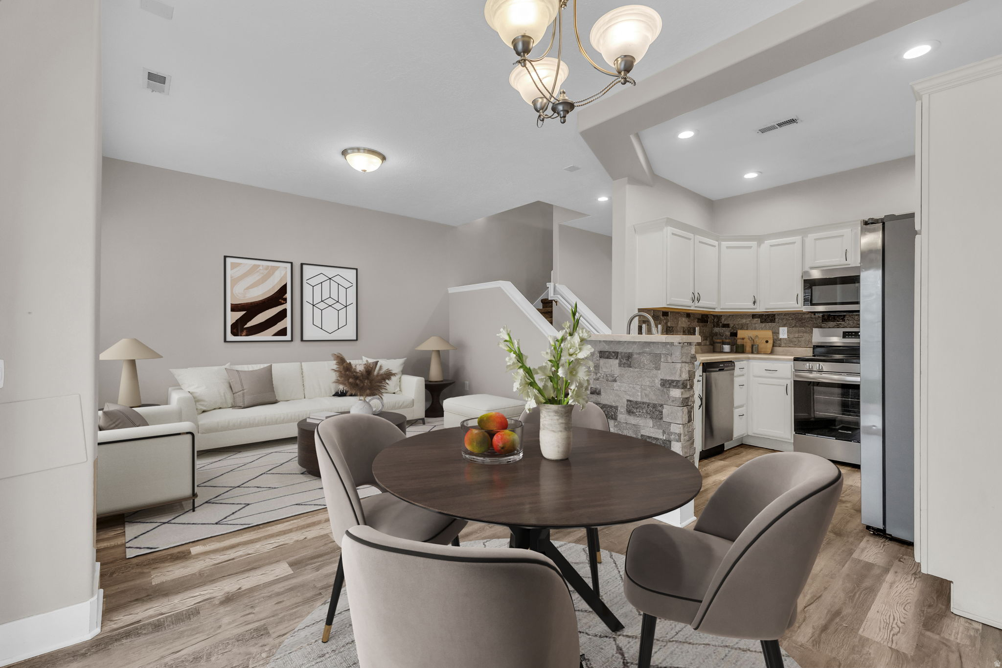 VINTAGE ON THE BLUFF - Residential