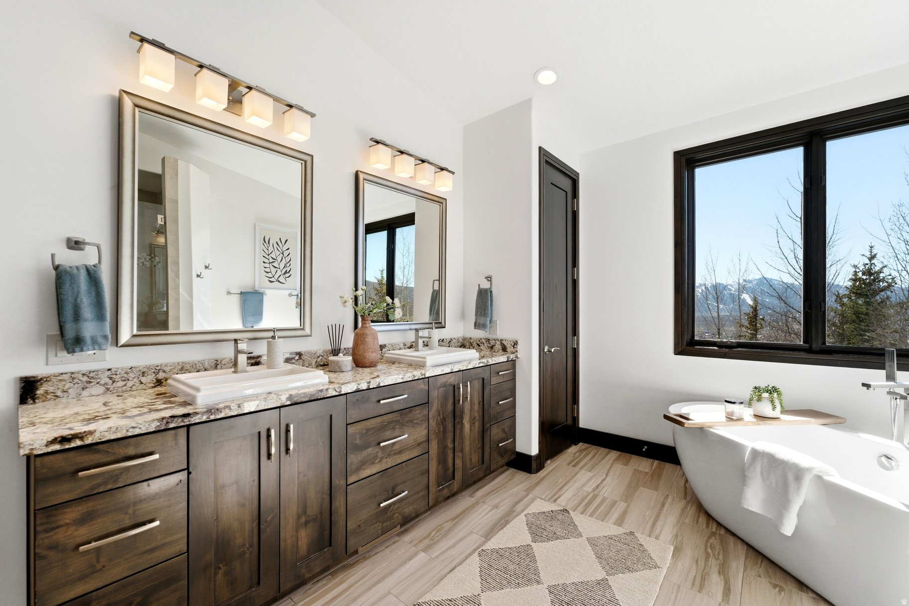 SILVER CREEK ESTATES - Residential