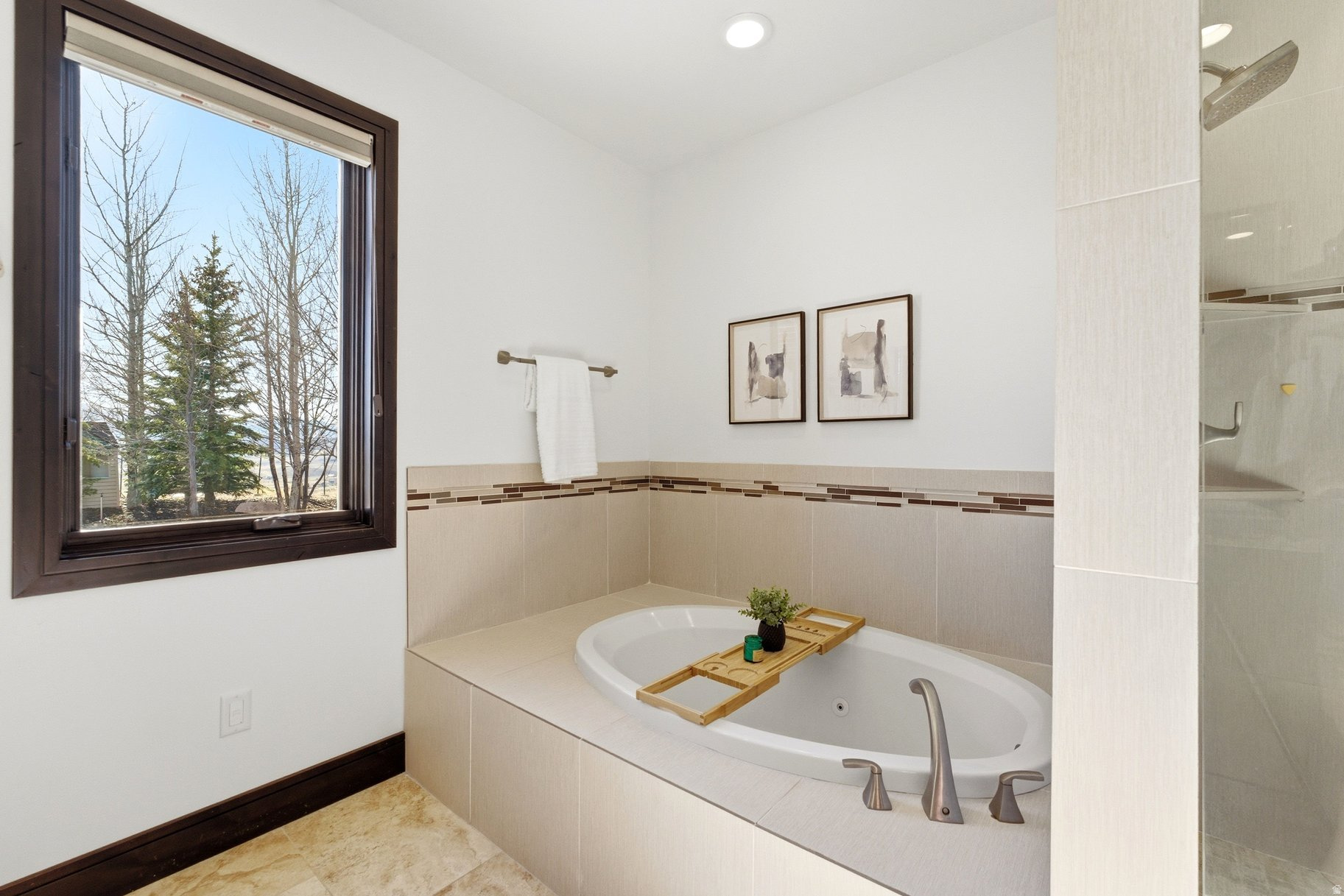 SILVER CREEK ESTATES - Residential