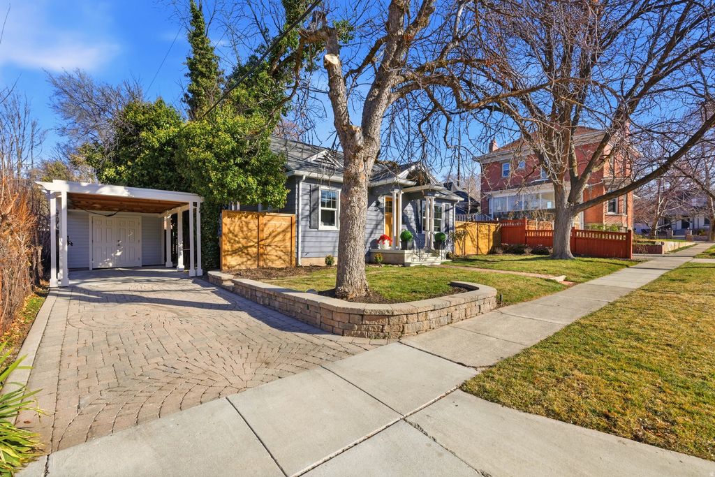 Photo of 1075 E PRINCETON AVE, Salt Lake City, UT 84105 (MLS # 2135761)