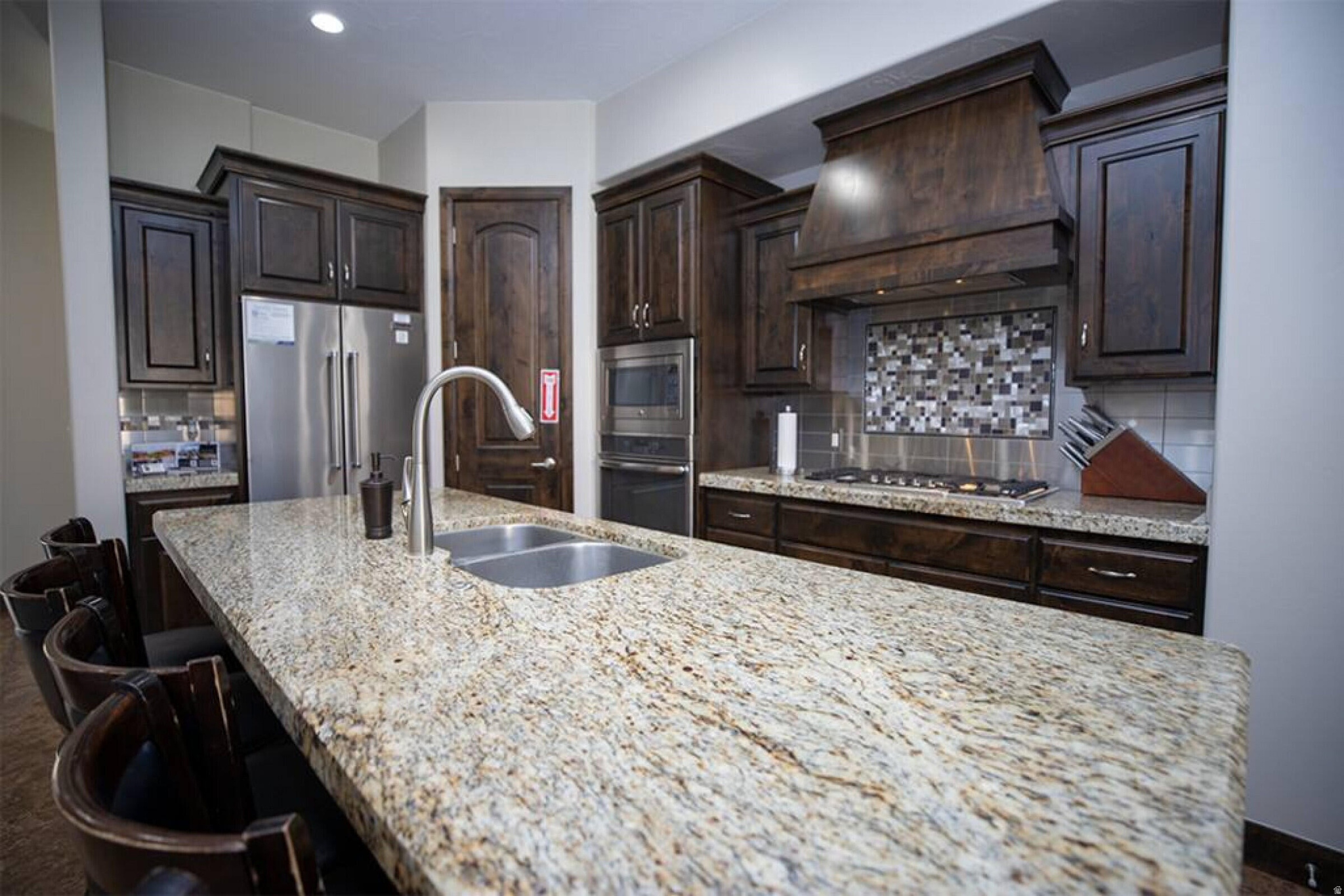 CORAL RIDGE TOWNHOMES PH 2 - Residential