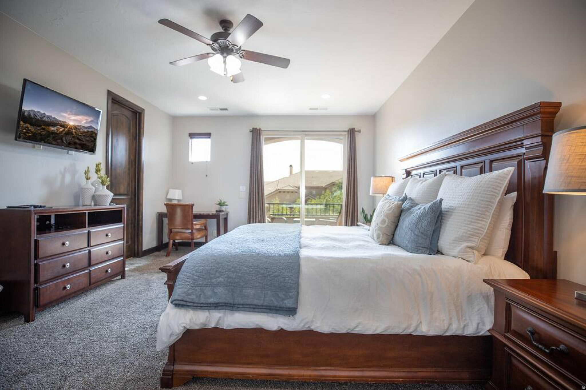 CORAL RIDGE TOWNHOMES PH 2 - Residential