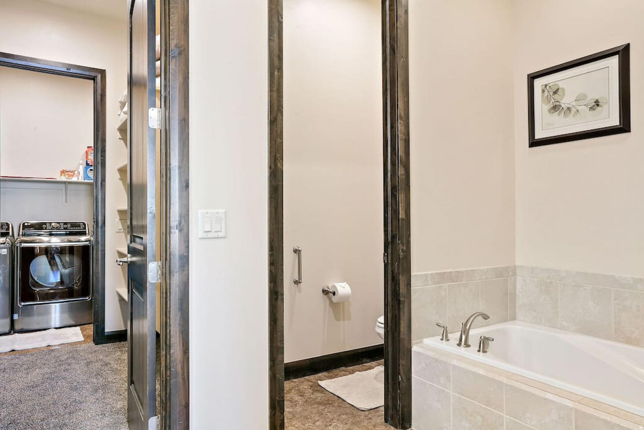 CORAL RIDGE TOWNHOMES PH 2 - Residential