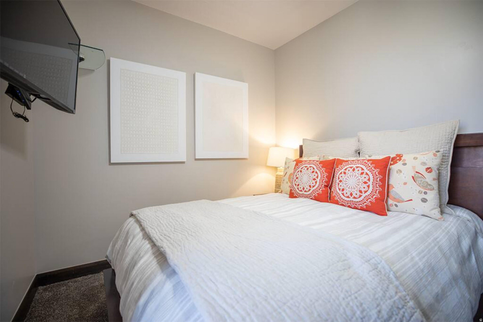 CORAL RIDGE TOWNHOMES PH 2 - Residential