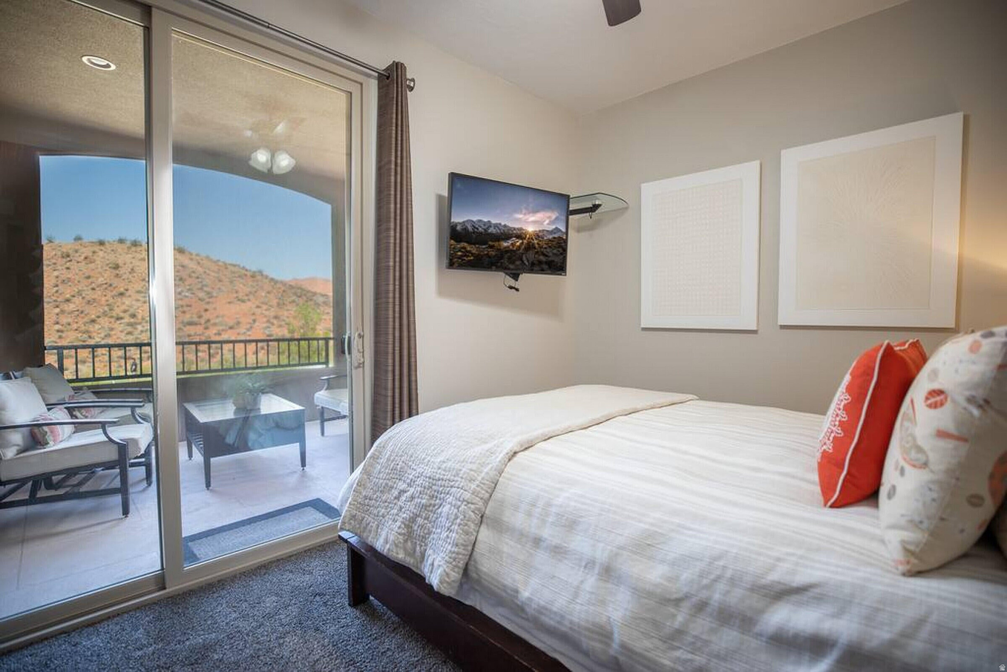 CORAL RIDGE TOWNHOMES PH 2 - Residential