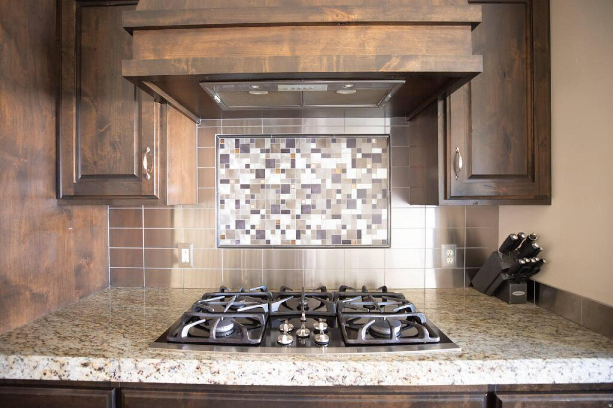 CORAL RIDGE TOWNHOMES PH 2 - Residential