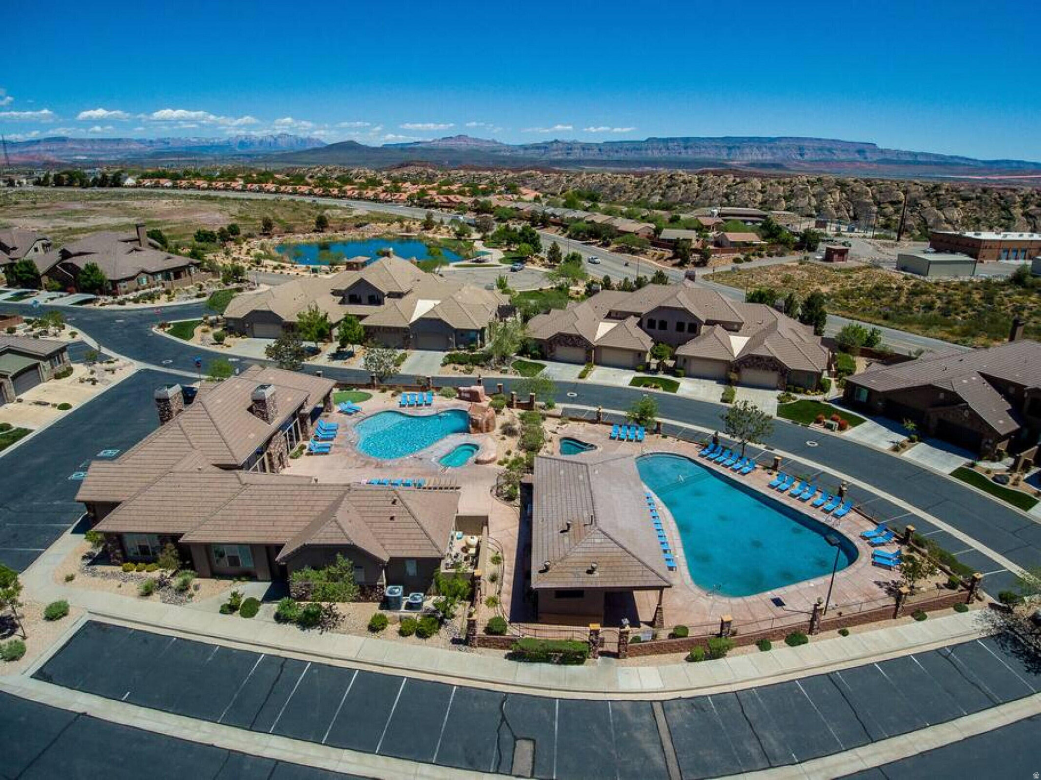 CORAL RIDGE TOWNHOMES PH 2 - Residential