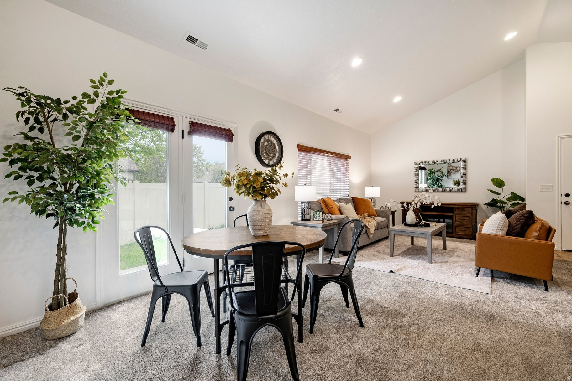 VALENTINE ESTATES - Residential