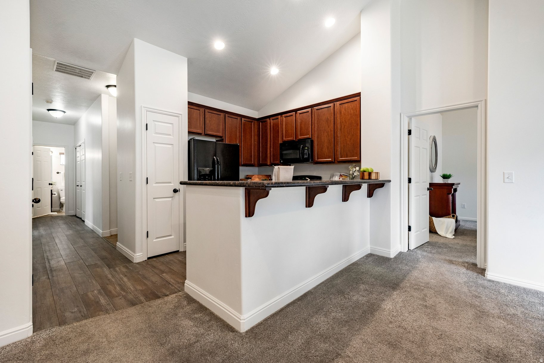 VALENTINE ESTATES - Residential