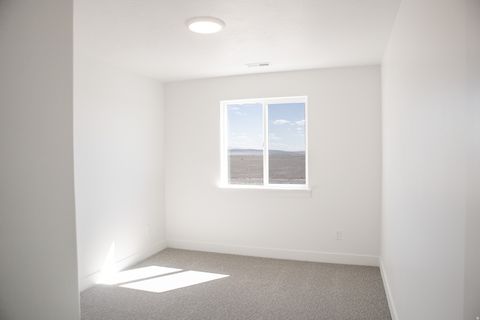 Tiny photo for 1536 E BIGTOOTH MAPLE COURT LOT Ct #7035, Eagle Mountain, UT 84005 (MLS # 2158980)