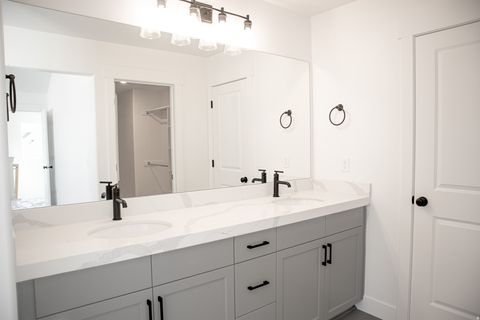 Tiny photo for 1536 E BIGTOOTH MAPLE COURT LOT Ct #7035, Eagle Mountain, UT 84005 (MLS # 2158980)