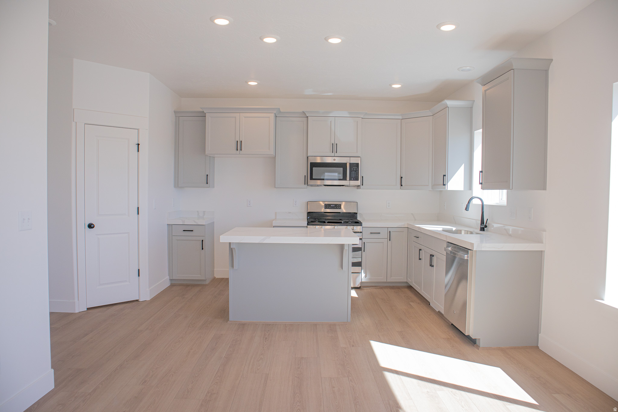 PARKWAY FIELDS SINGLES 2 - Residential