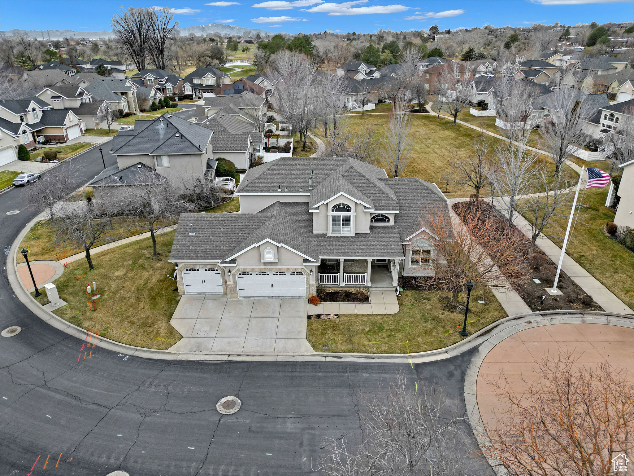 FAIRWAYS OF OAKRIDGE - Residential