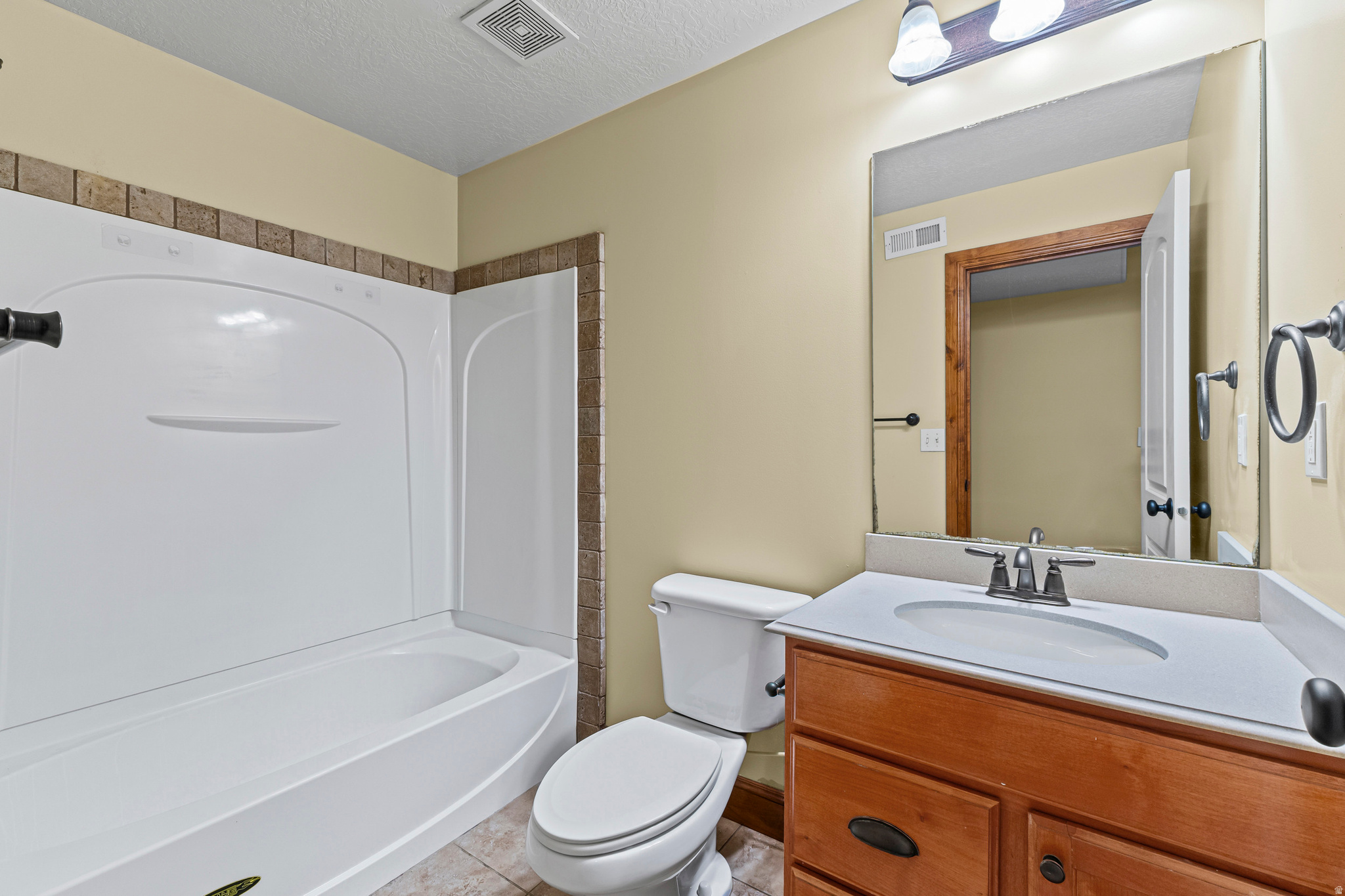 WINCHESTER CONDO - Residential Income