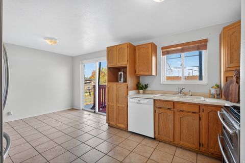 Tiny photo for 4026 W 5900 S, Salt Lake City, UT 84123 (MLS # 2122732)