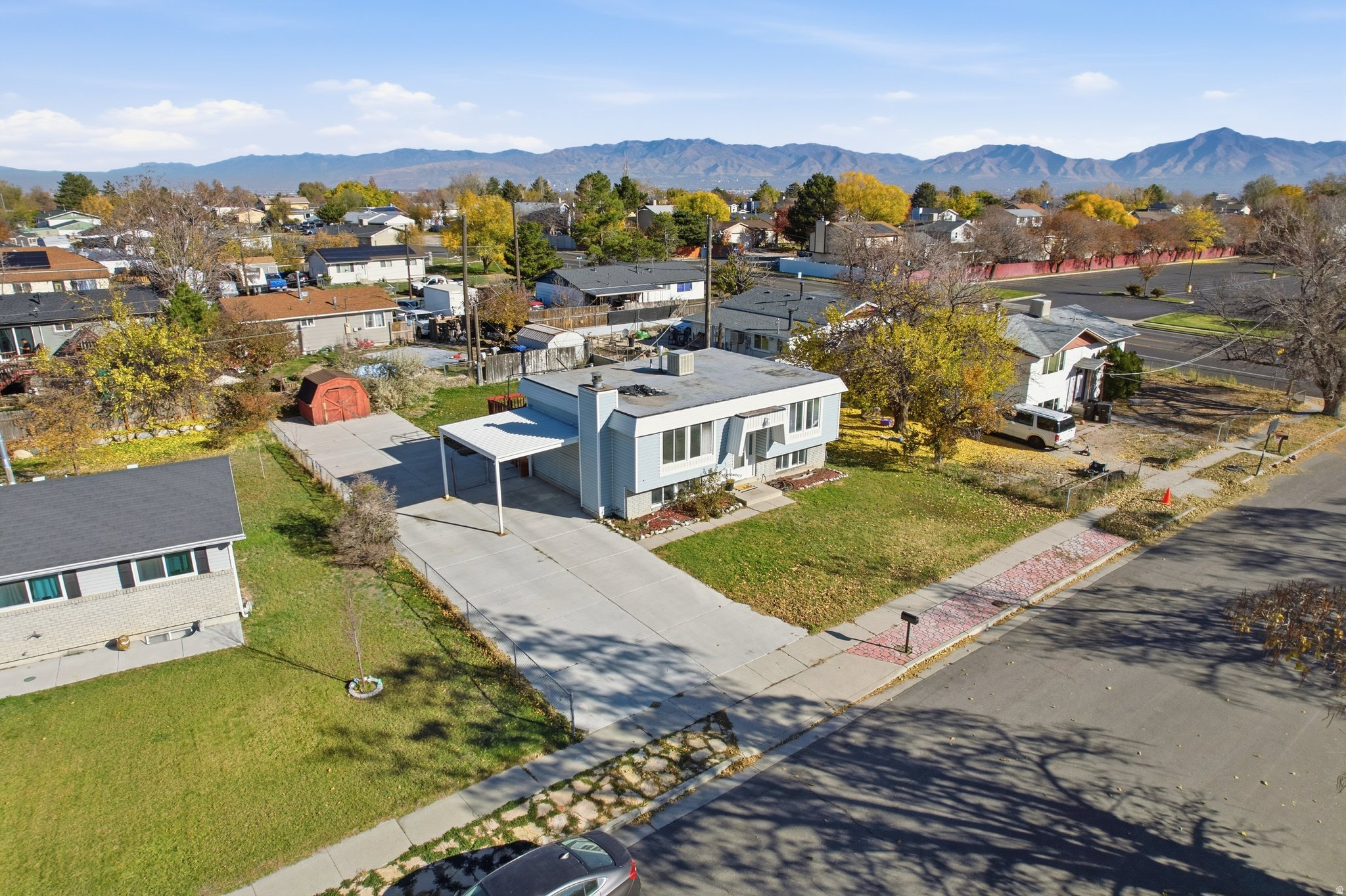 PARAMOUNT PARK - Residential