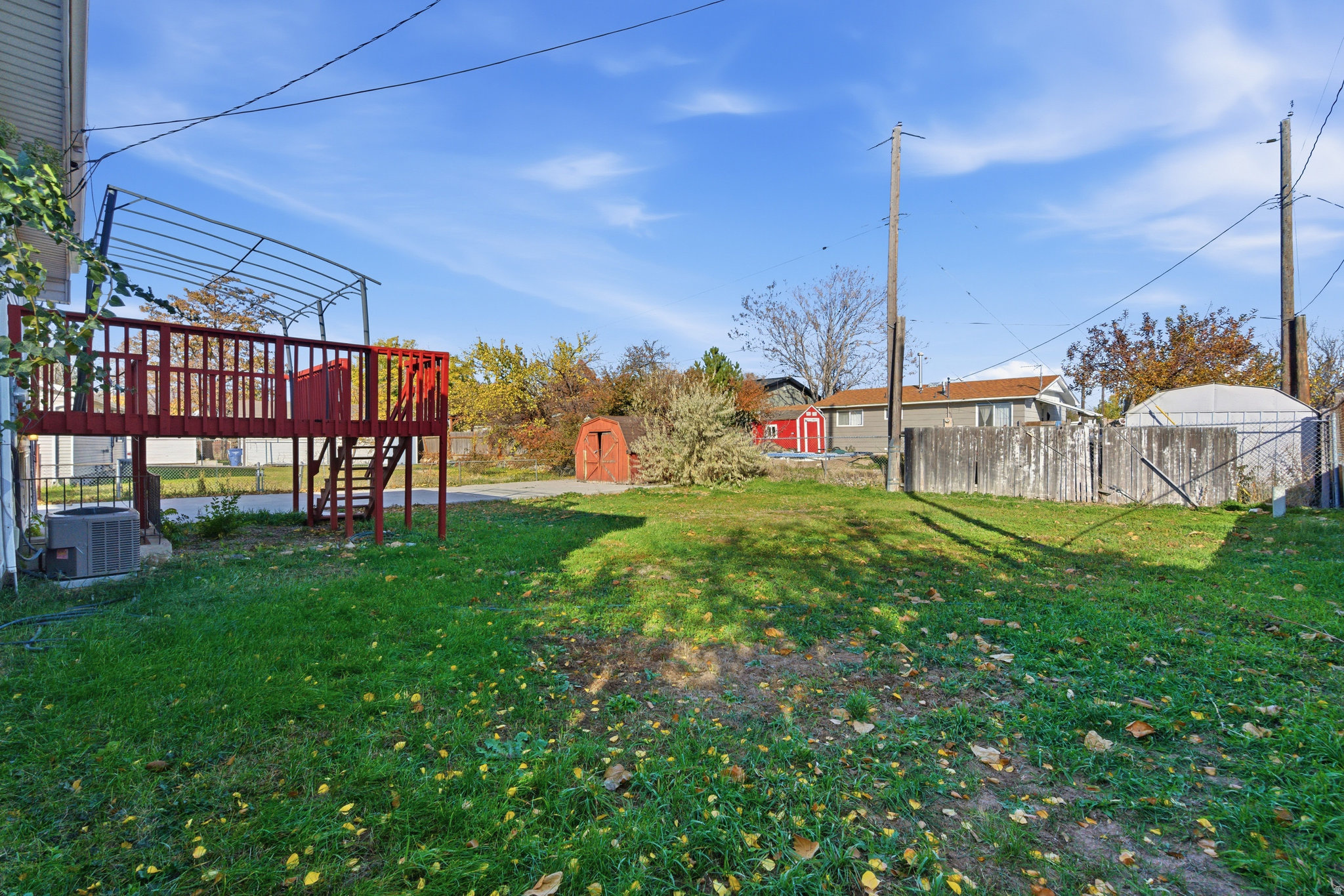 PARAMOUNT PARK - Residential