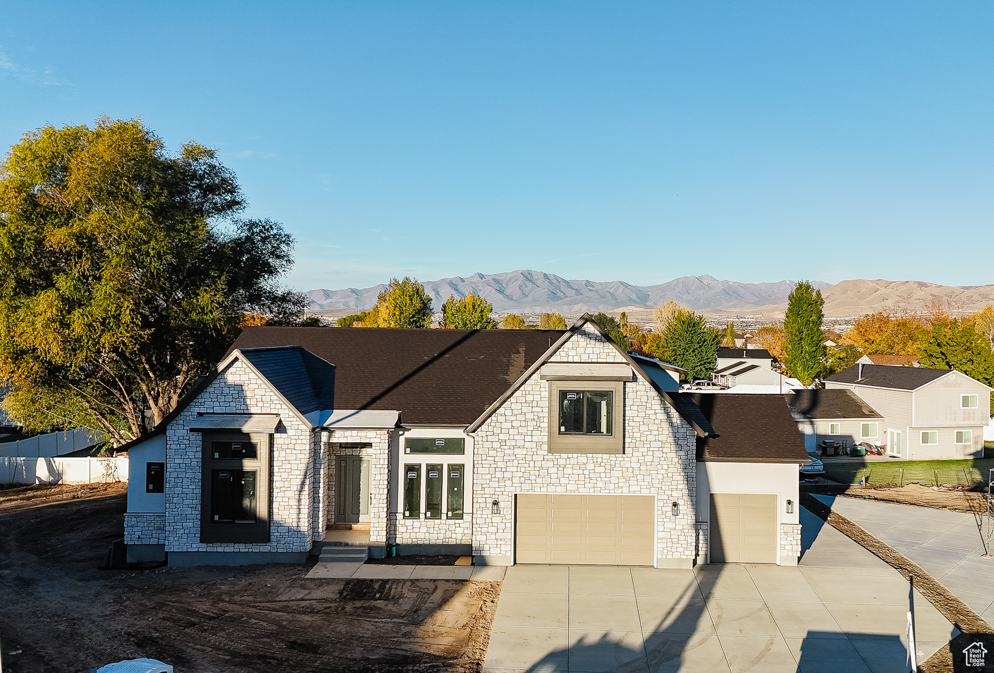 LONGHORN MEADOWS - Residential