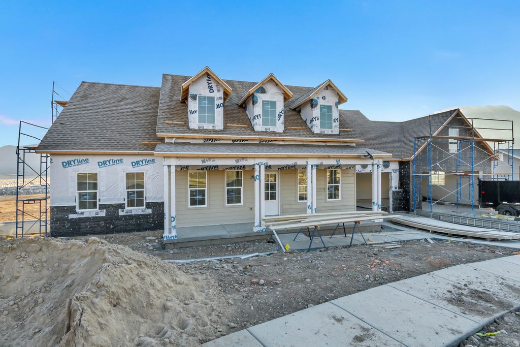 Photo of 1351 E MAPLE CIR, Santaquin, UT 84655 (MLS # 2131888)
