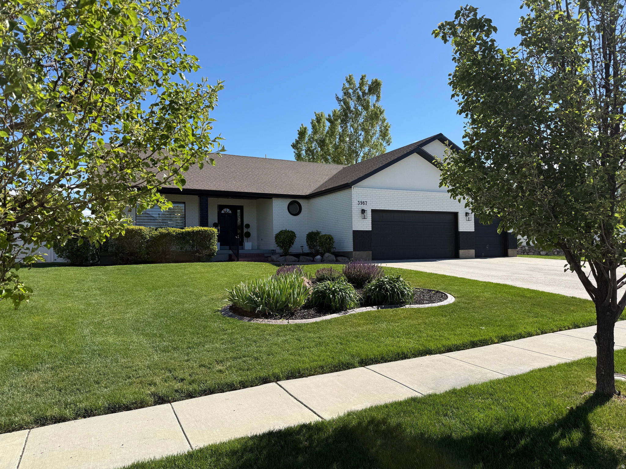DEER MOUNTAIN ESTATES - Residential