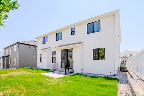Tiny photo for 3884 W SAND LAKE DR, South Jordan, UT 84009 (MLS # 2094688)