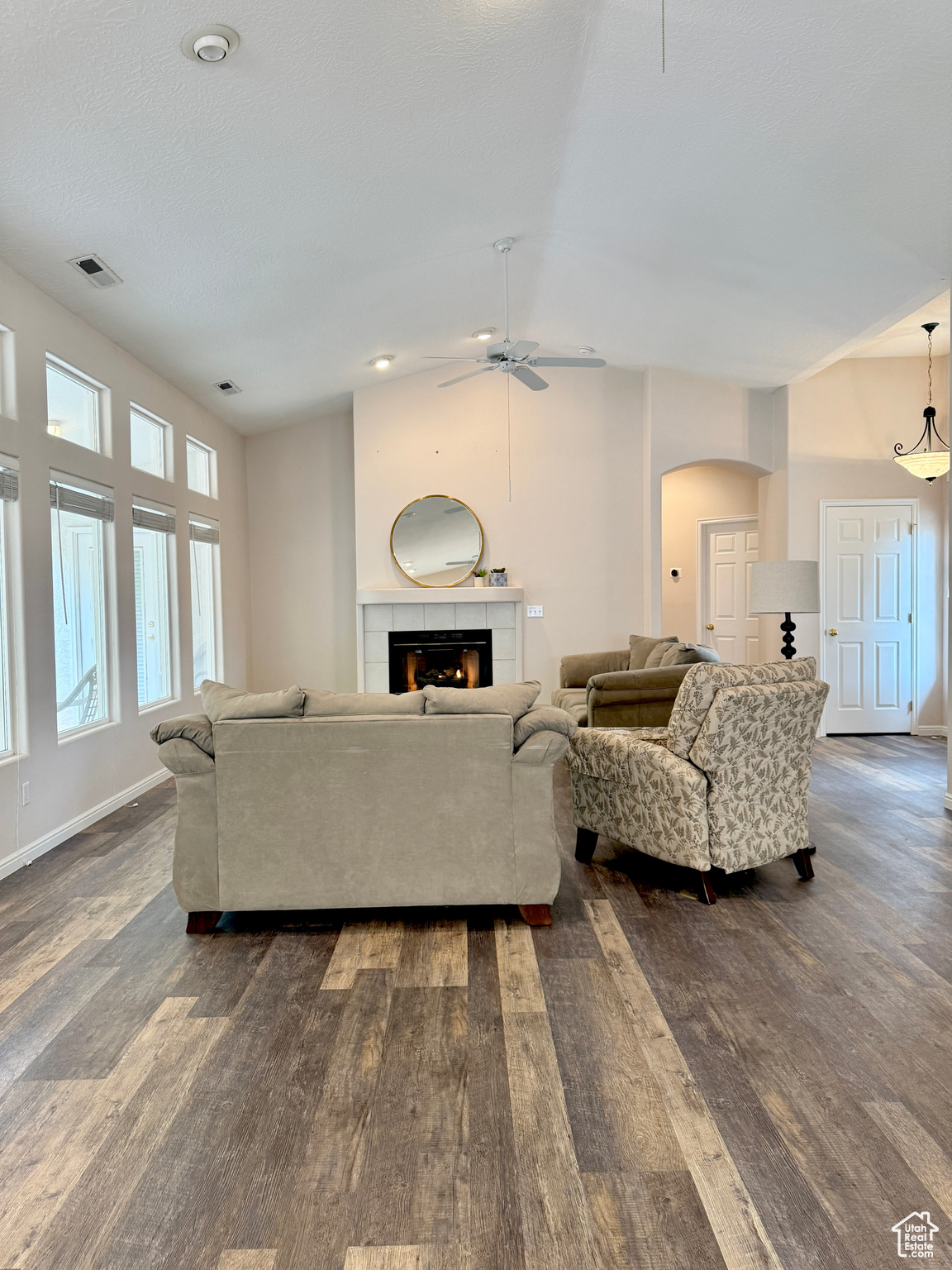 VISTA DEL SOL TH 1 - Residential