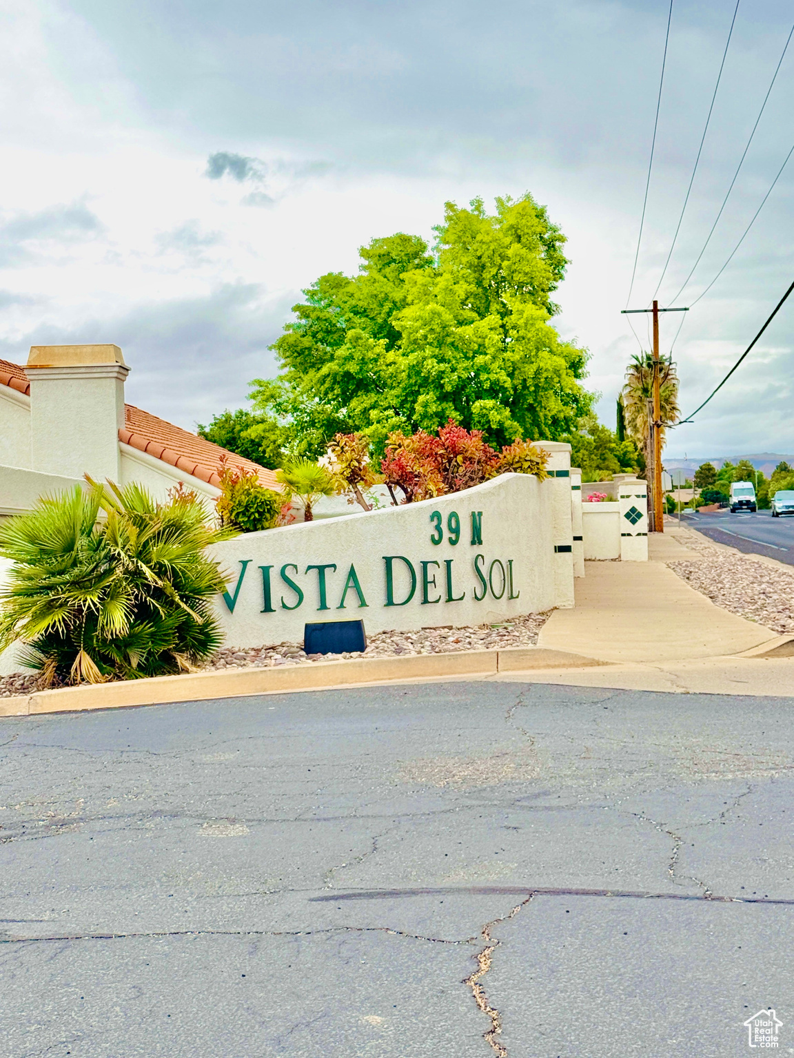 VISTA DEL SOL TH 1 - Residential