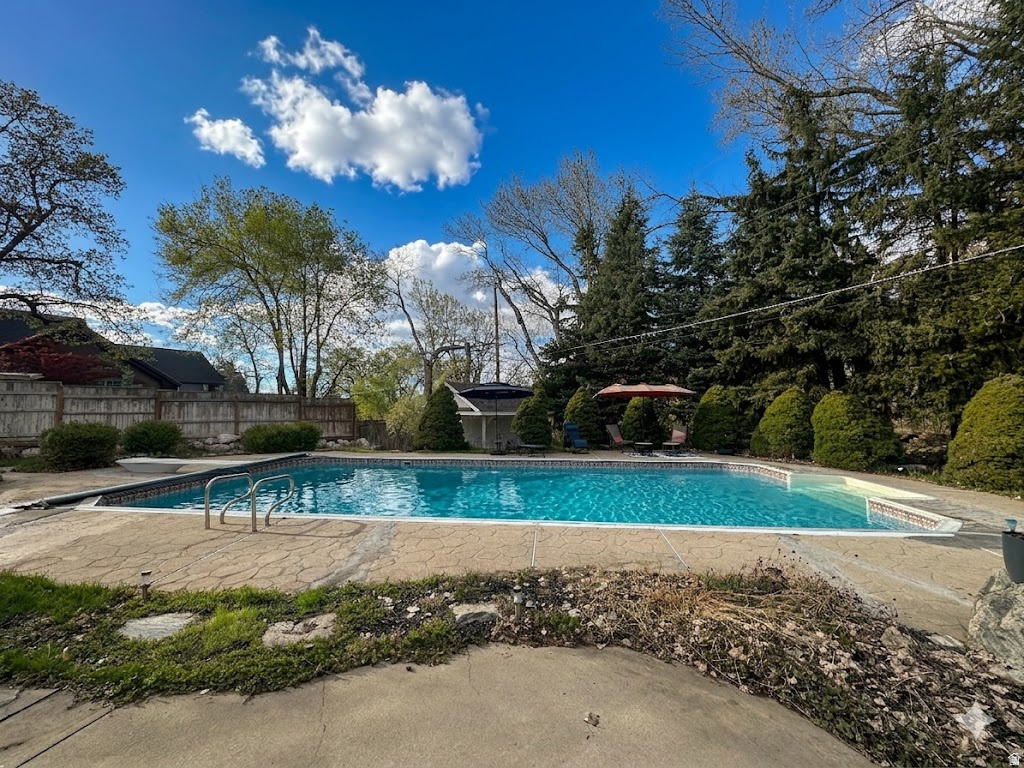 WOODLAND ESTATES - Residential