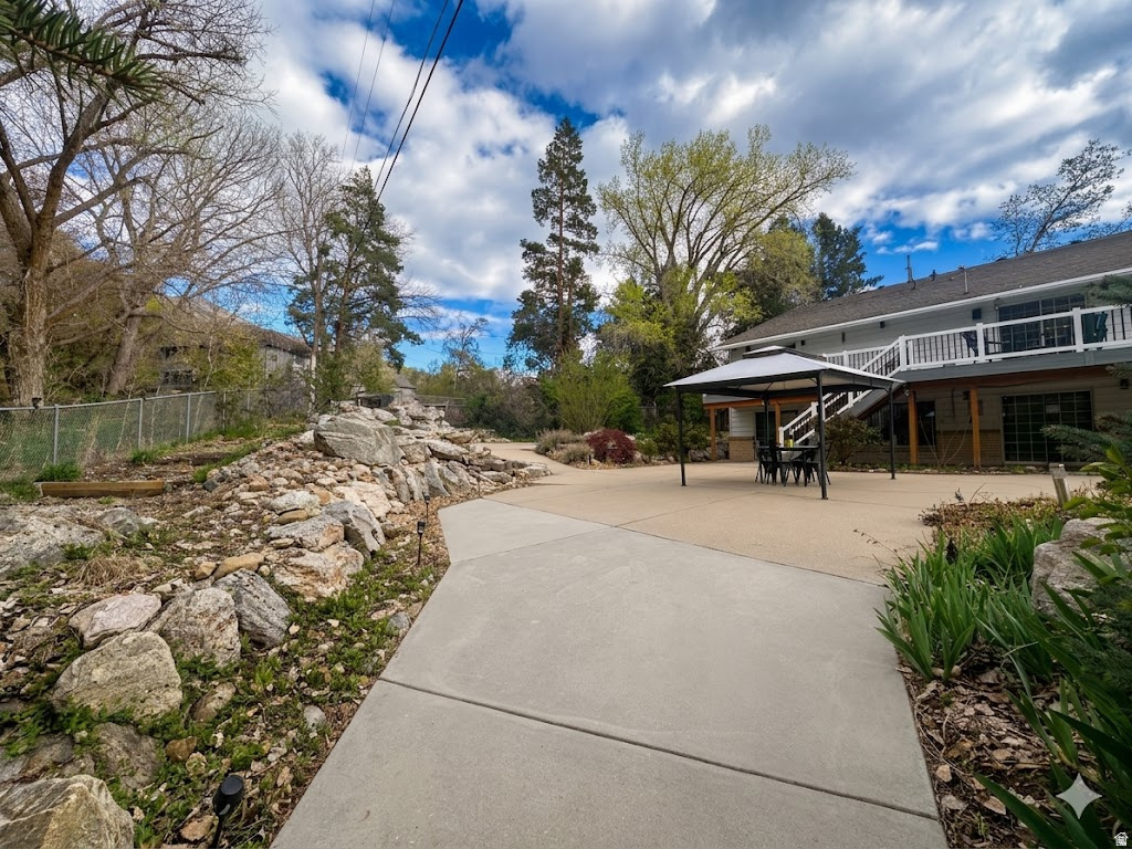 WOODLAND ESTATES - Residential