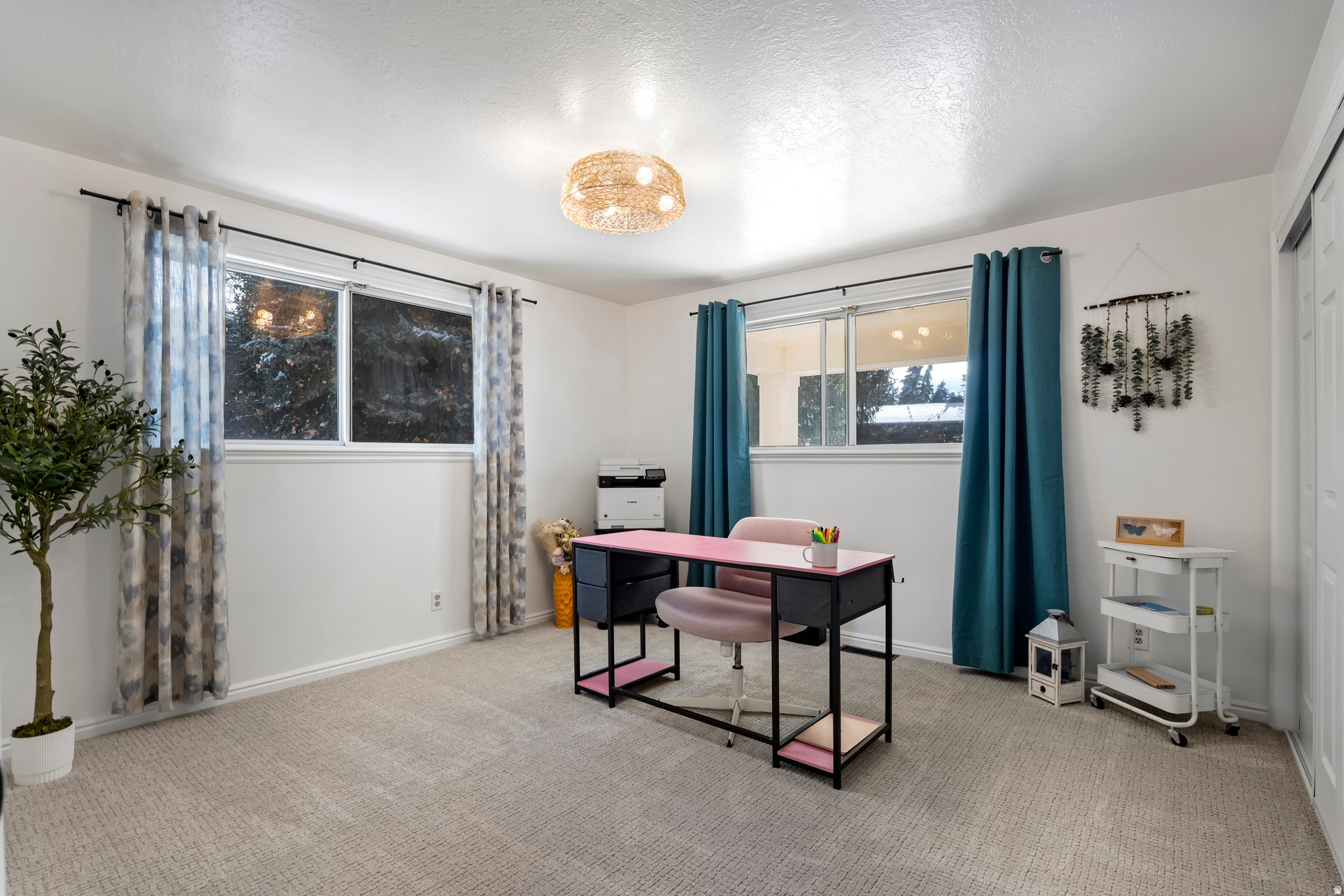 WOODLAND ESTATES - Residential