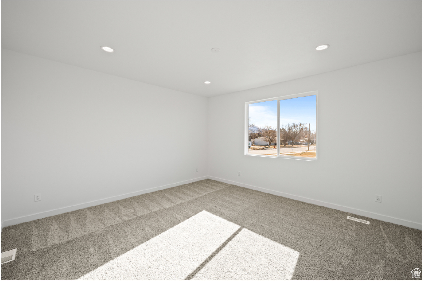 TAYLOR LANDING - Residential