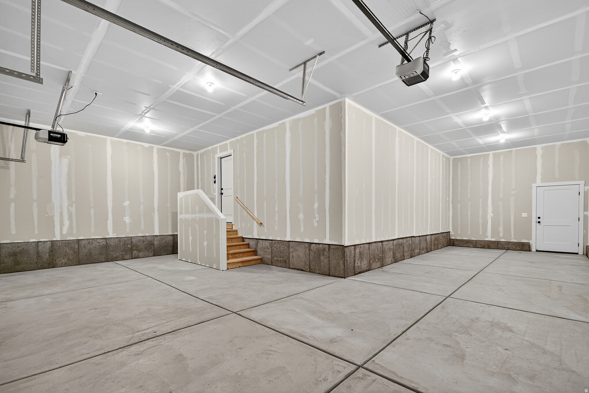 RIVERWOOD - Residential