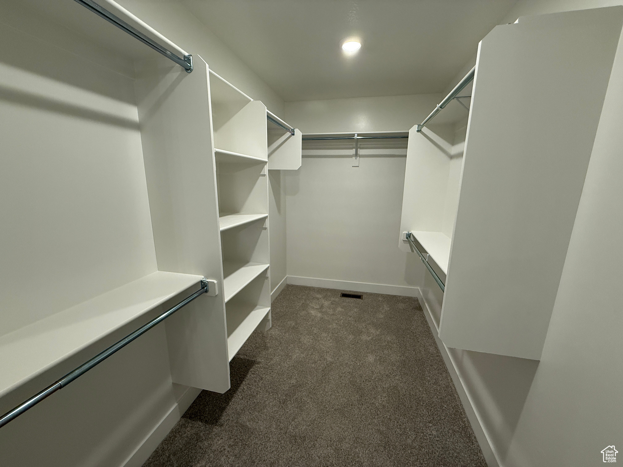 RIVERWOOD - Residential