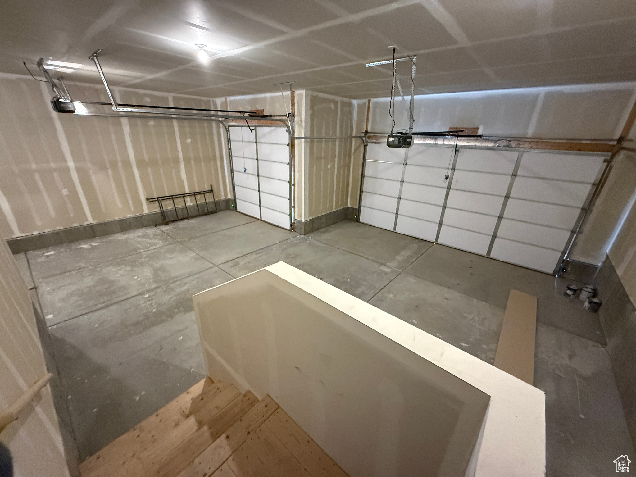 RIVERWOOD - Residential